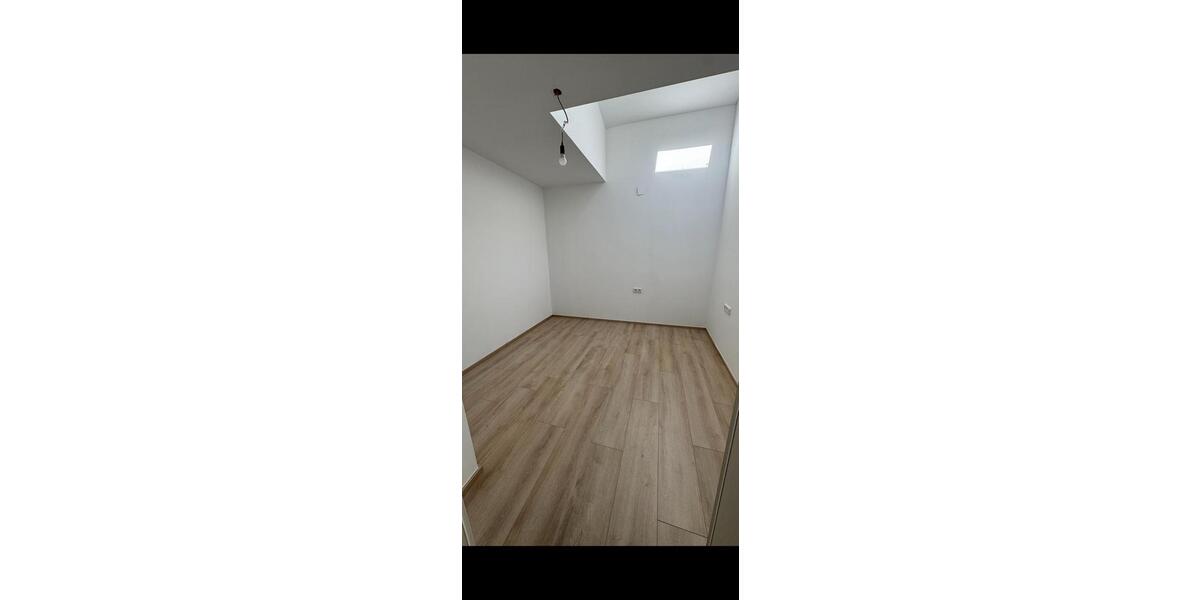 Erdgeschoßwohnung Beverungen - 4 Zimmer, 87 m&sup2;, 695&euro; | Angebot:26382983