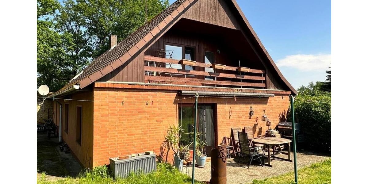 Einfamilienhaus Wrestedt - 8 Zimmer, 249 m&sup2;, 150.000&euro; | Angebot:25760068