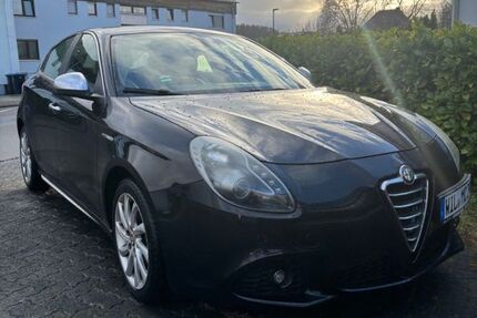 Alfa Romeo Giulietta 171.880 km 4.500 &euro; Schweich 54338