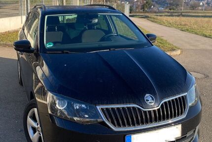 Skoda Fabia 101.970 km 9.400 &euro; Esslingen 73734
