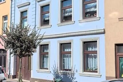 Haus Malchin - 12 Zimmer, 210 m&sup2;, 160.000&euro; | Angebot:26855000