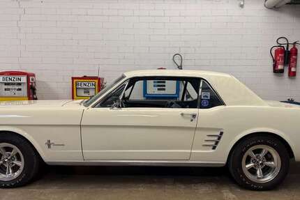 Ford Mustang 18.483 km 36.900 &euro; Bopfingen 73441