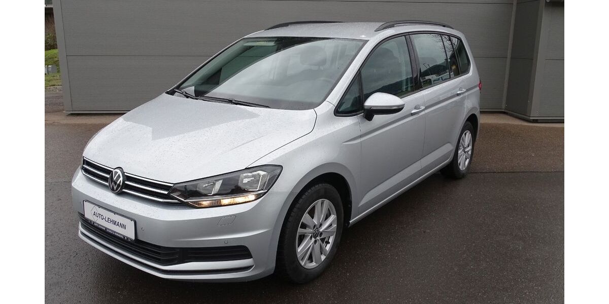 VW Touran 30.900 km 30.990 &euro; Gutach 77793
