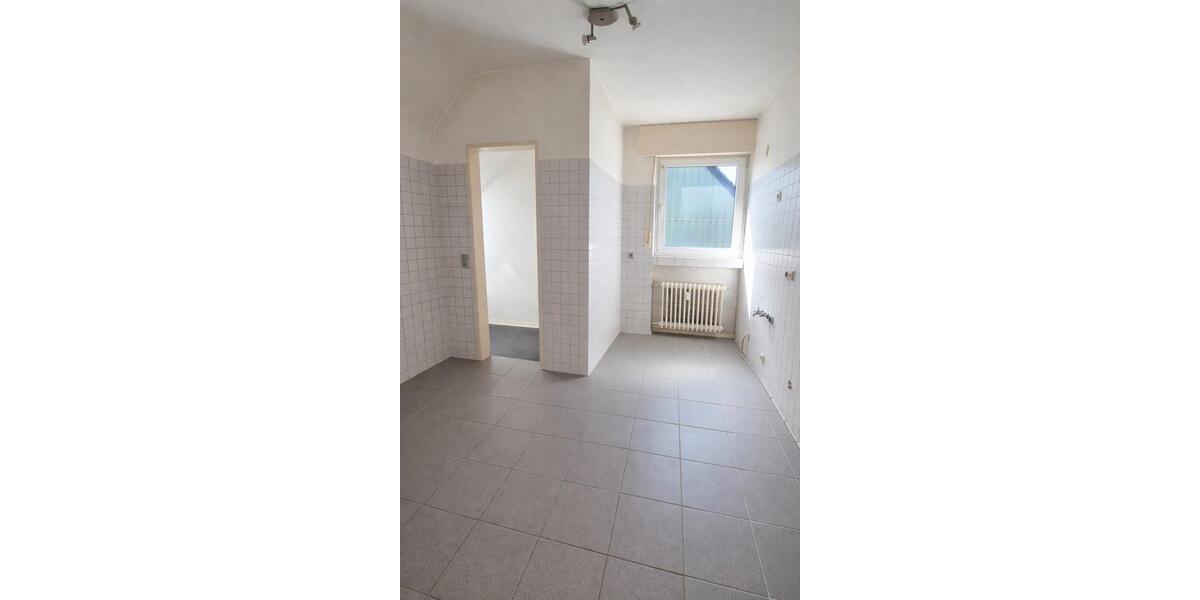 Dachgeschoßwohnung Stolberg (Rhld.) Büsbach - 3 Zimmer, 69 m&sup2;, 400&euro; | Angebot:26023942