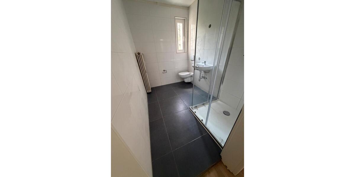 Erdgeschoßwohnung Saarbrücken West - 3 Zimmer, 72 m&sup2;, 650&euro; | Angebot:25546279