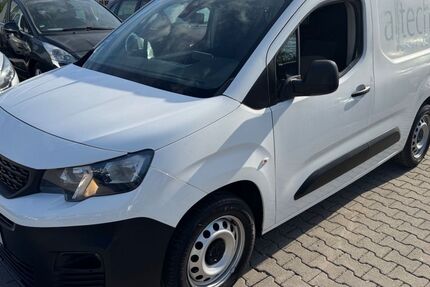 Peugeot Partner 153.852 km 7.999 &euro; München OT Aubing-Lochhausen-Langwied 81243