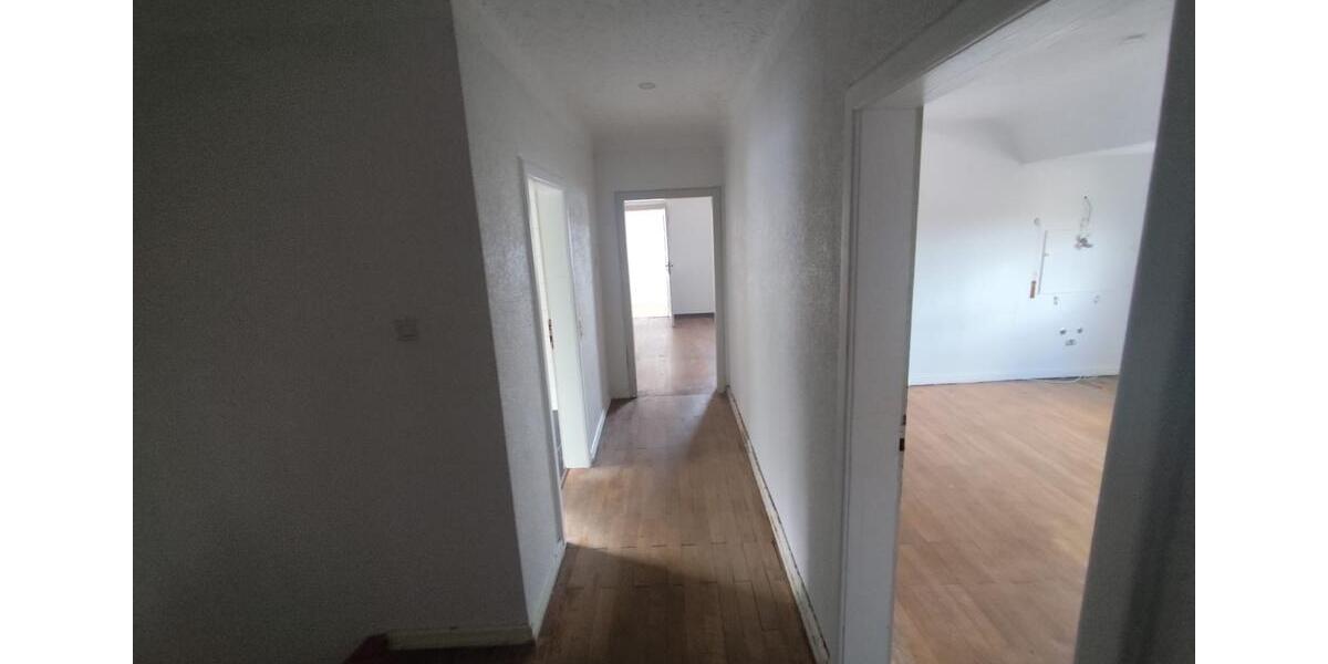 Einfamilienhaus Birkenfeld - 7 Zimmer, 170 m&sup2;, 1.250&euro; | Angebot:25403009