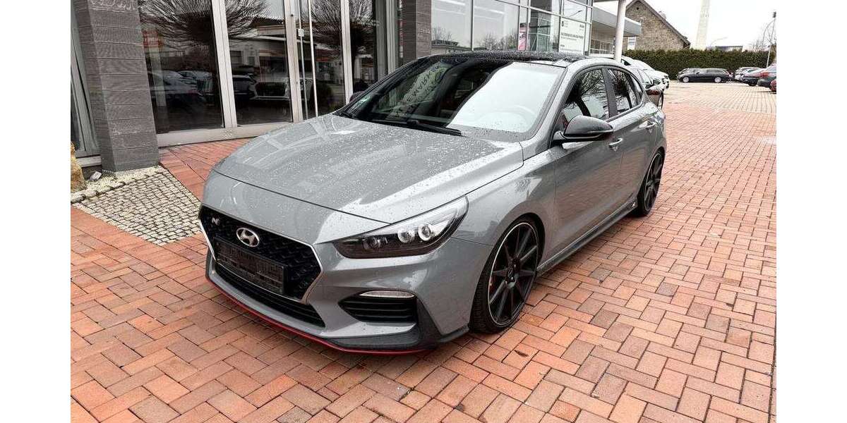 Hyundai i30 88.000 km 21.990 &euro; Ibbenbüren 49477