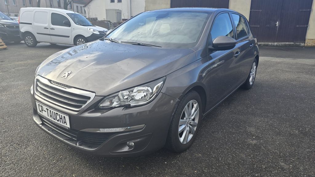 Peugeot 308 117.500 km 4.700 &euro; Taucha 04425