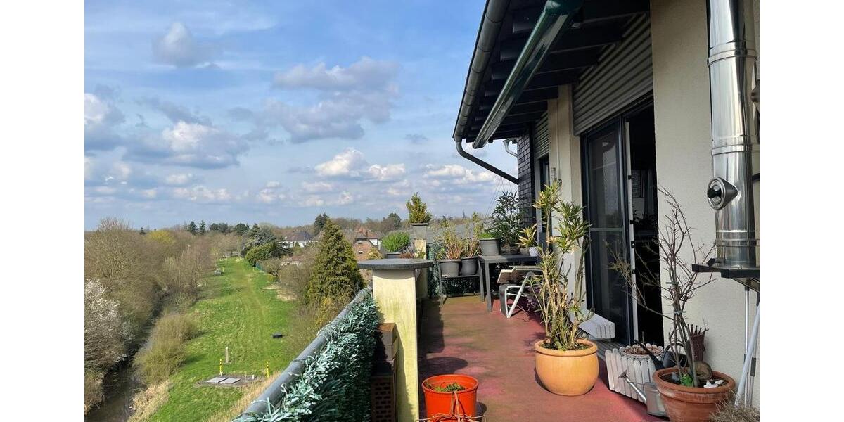 seniorengerechte, lichtdurchflutete Penthouse-Wohnung über den Dä 5 zimmer