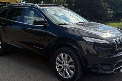 Jeep Cherokee 223.296 km 10.690 &euro; Regensburg 93047