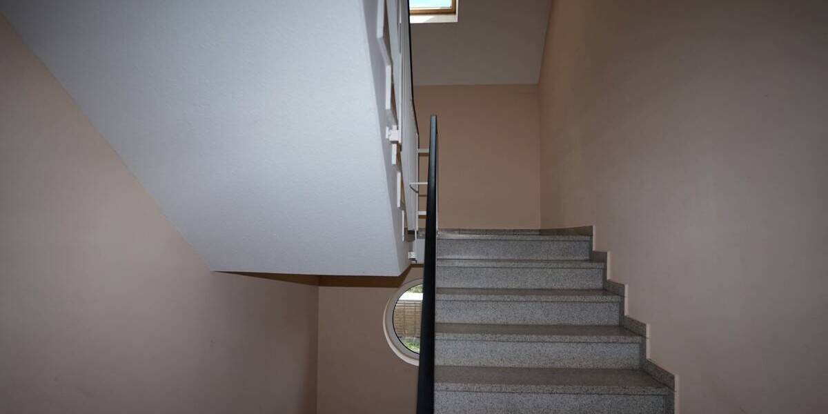 Etagenwohnung Barleben / Ebendorf Barleben - 4 Zimmer, 92 m&sup2;, 119.000&euro; | Angebot:25781636