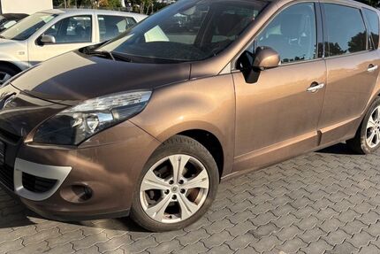 Renault Scenic 99.100 km 2.900 € Neustadt 67433