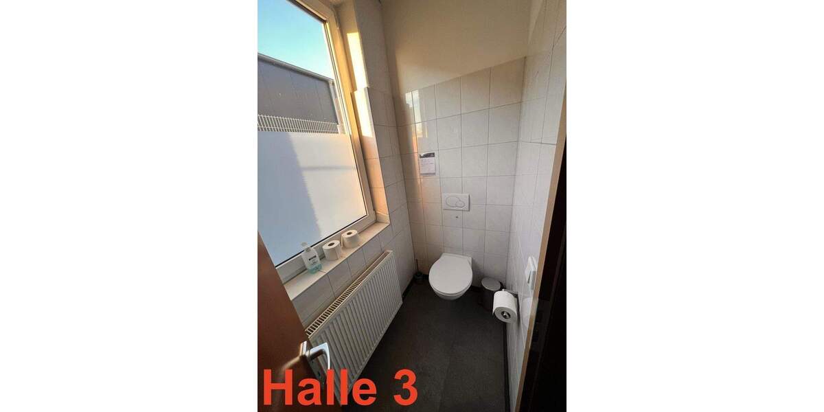 2 Gewerbehallen mit Büro- und Sozialflächen in verkehrsgünstiger Lage zimmer