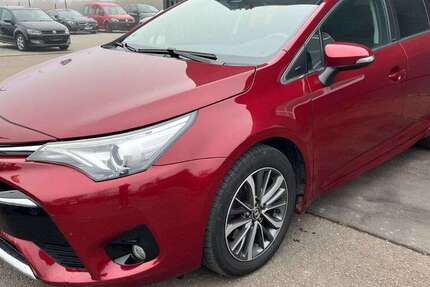 Toyota Avensis 127.000 km 13.990 &euro; Erfurt 99092