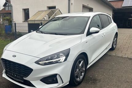 Ford Focus 38.000 km 16.000 € Amberg 92224