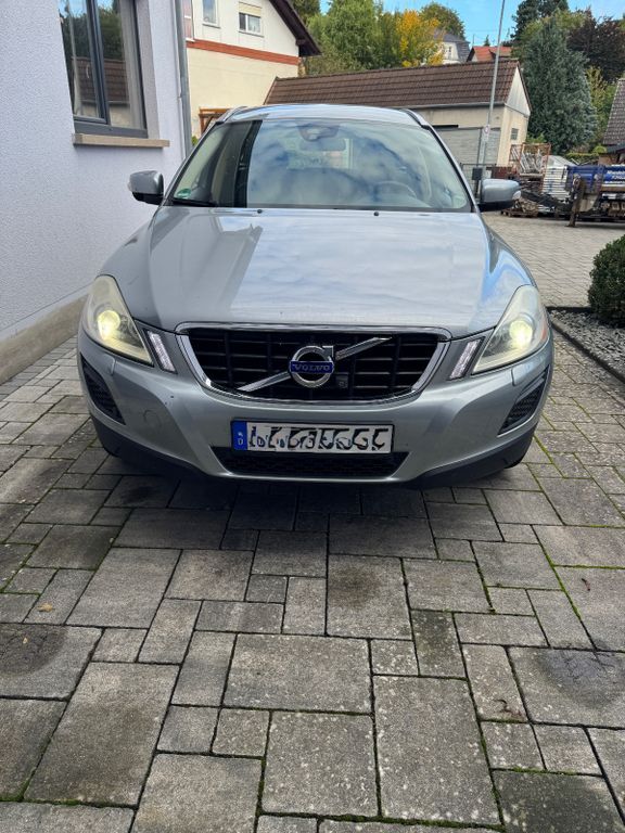 Volvo XC60 200.231 km 9.200 € Birstein 63633