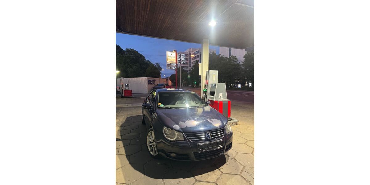 VW Eos 205.000 km 5.499 &euro; Krefeld 47803