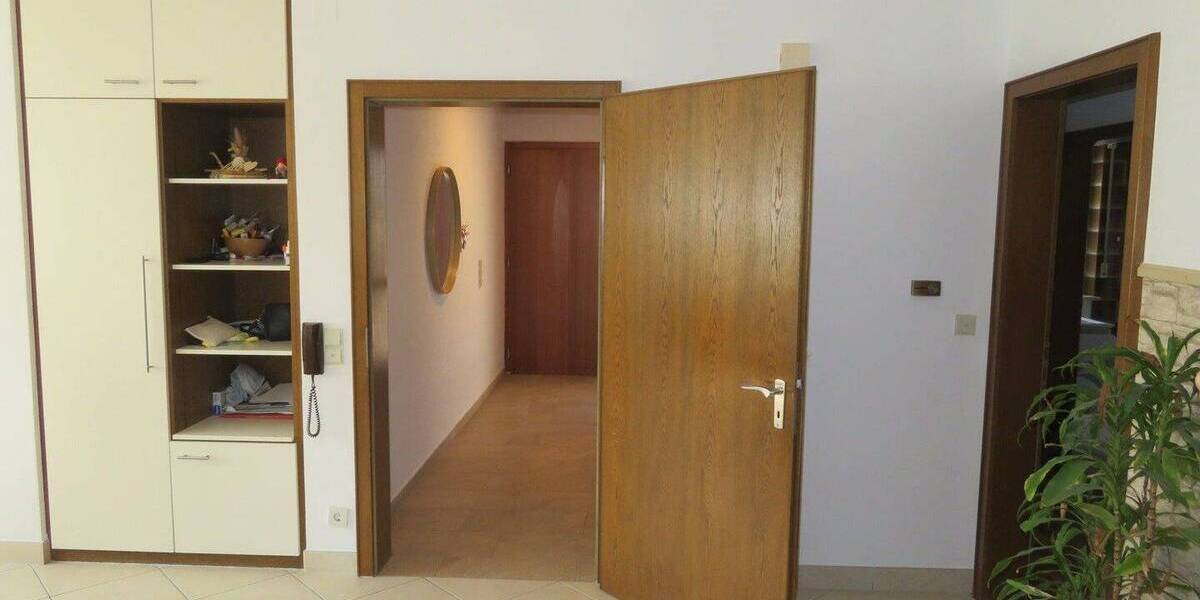 Einfamilienhaus Illschwang Angfeld - 7 Zimmer, 185 m&sup2;, 425.000&euro; | Angebot:26433918