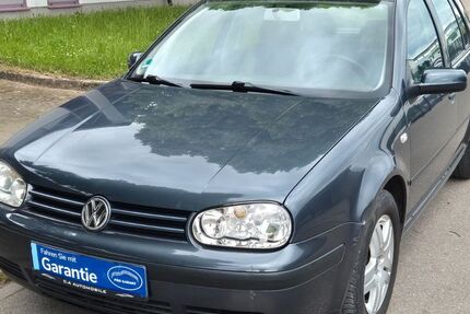 VW Golf 111.000 km 2.489 &euro; Kippenheim 77971