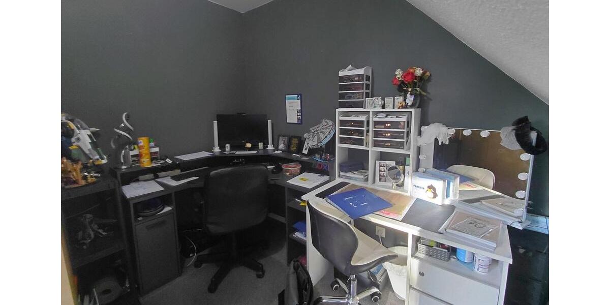 Dachgeschoßwohnung Gnarrenburg - 4 Zimmer, 100 m&sup2;, 1.100&euro; | Angebot:25420076