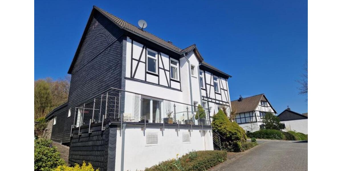 Einfamilienhaus Engelskirchen - 7 Zimmer, 214 m&sup2;, 745.000&euro; | Angebot:25220347