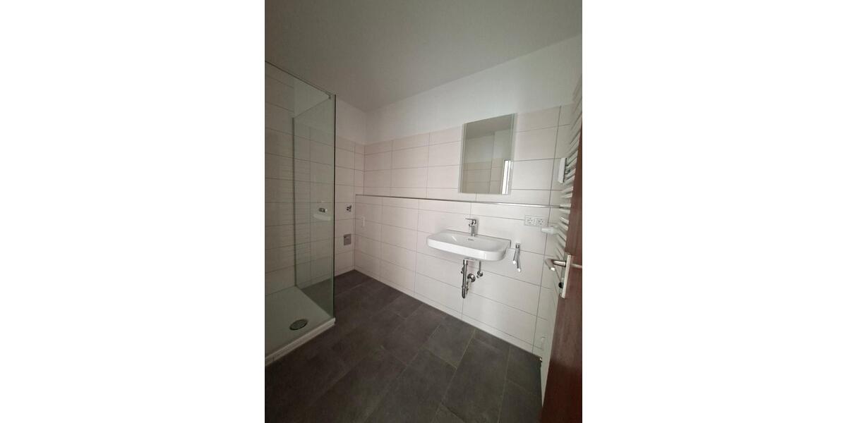 Etagenwohnung Trostberg - 3.5 Zimmer, 81 m&sup2;, 197.500&euro; | Angebot:26927308