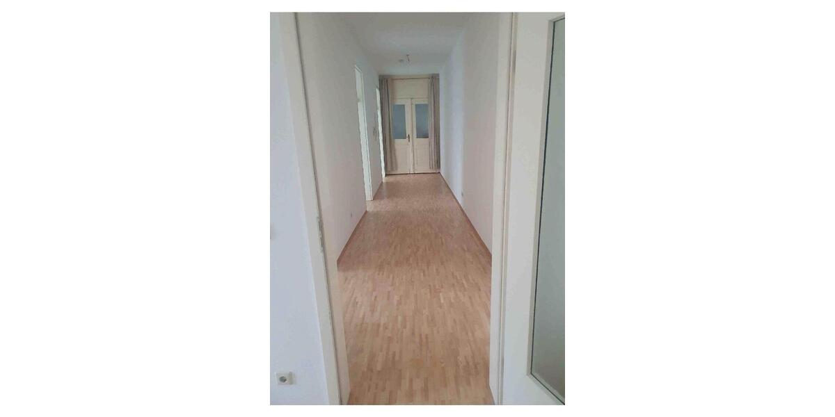 Etagenwohnung Treuen - 3 Zimmer, 83 m&sup2;, 550&euro; | Angebot:26006954