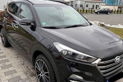 Hyundai TUCSON 158.300 km 14.599 &euro; Mücke 35325