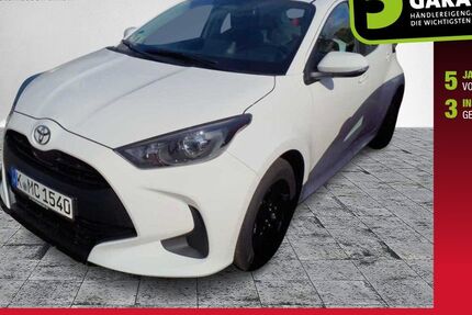 Toyota Yaris 2.872 km 21.939 &euro; Königs Wusterhausen 15711