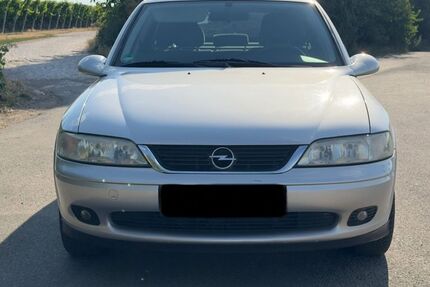 Opel Vectra 207.000 km 1.190 &euro; Worms 67549