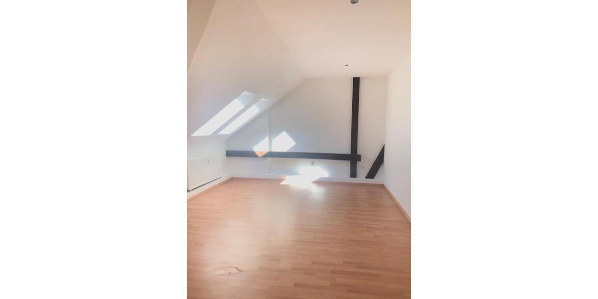 Dachgeschoßwohnung Trebbin - 4 Zimmer, 121 m&sup2;, 1.209&euro; | Angebot:25457053