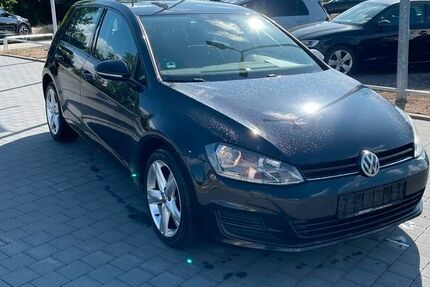 VW Golf 241.900 km 7.590 € Talheim 74388