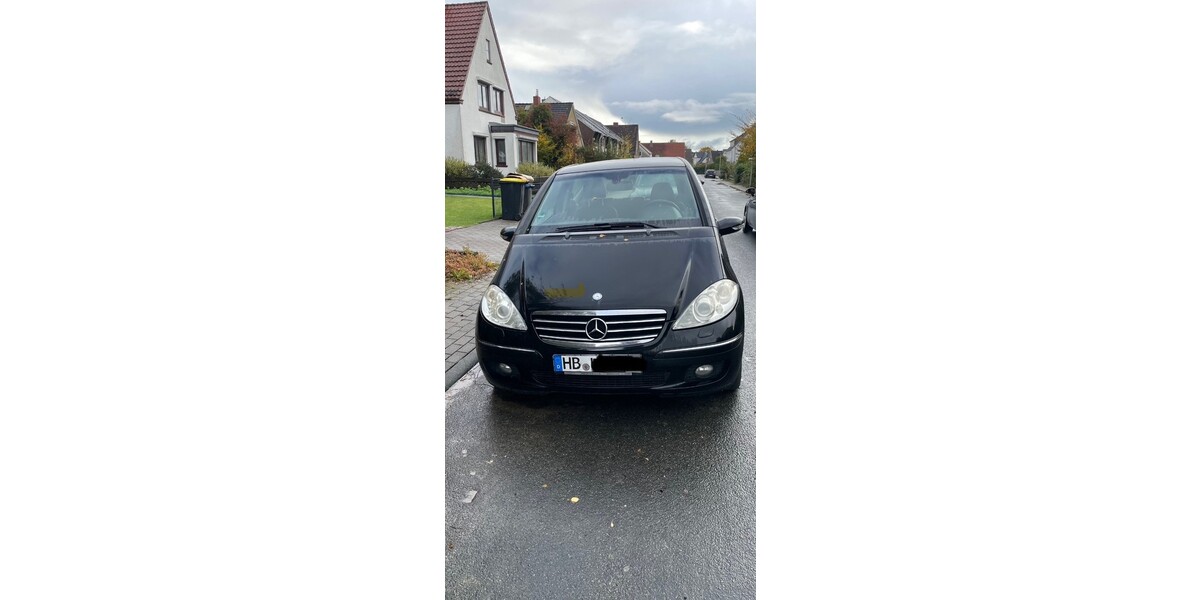 Mercedes-Benz A 180 303.702 km 2.000 &euro; Bremen 28195
