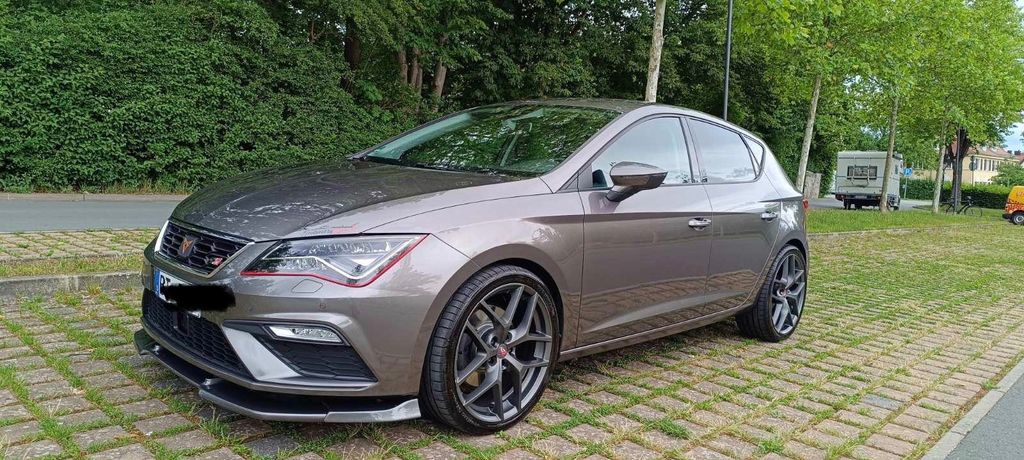 Seat Leon 55.297 km 17.500 &euro; Bayreuth 95448