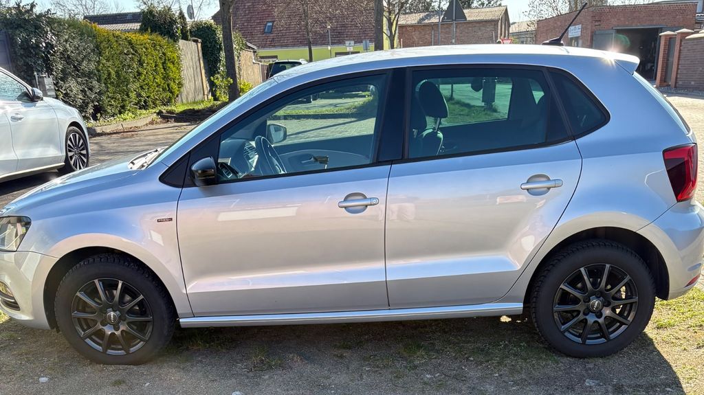 VW Polo 121.000 km 8.100 &euro; Bützow 18246