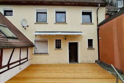 Wohnung Neuhof a d Zenn - 5 Zimmer, 151 m&sup2;, 1.100&euro; | Angebot:26999487