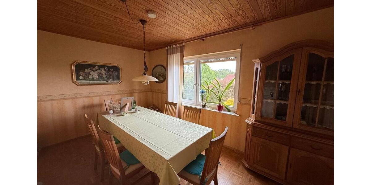 Einfamilienhaus Frielendorf - 10 Zimmer, 160 m&sup2;, 270.000&euro; | Angebot:26485533