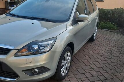 Ford Focus 156.000 km 2.500 &euro; Chemnitz 09114