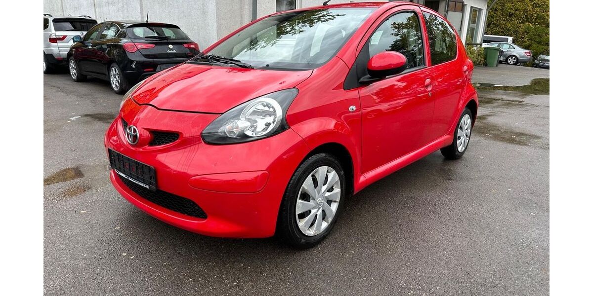 Toyota Aygo (X) 209.900 km 1.999 € Schwabach 91126