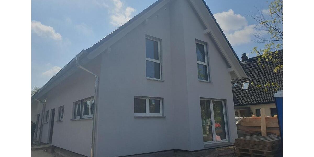Doppelhaushälfte Erlangen Bruck - 5 Zimmer, 131 m&sup2;, 2.300&euro; | Angebot:26222977