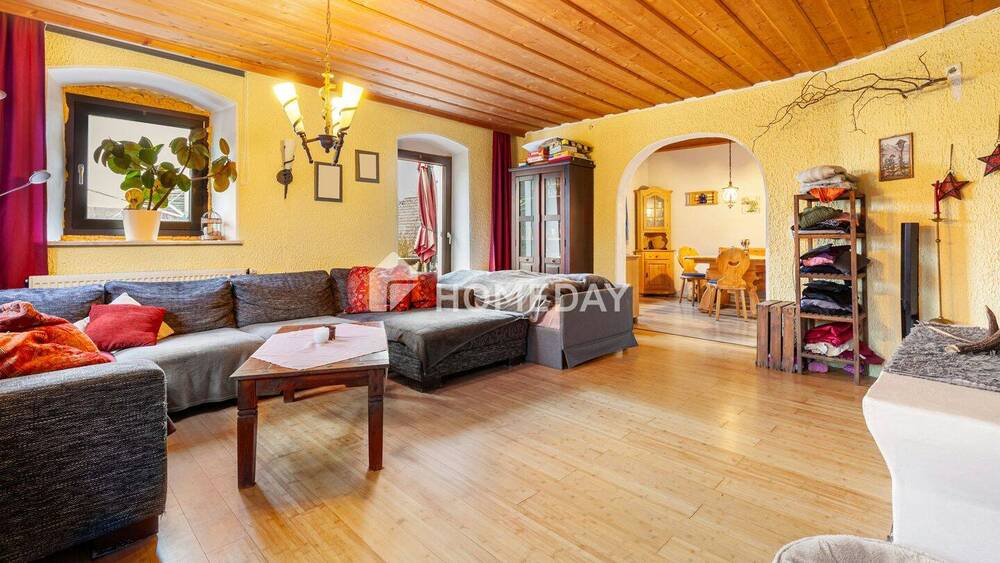 Einfamilienhaus Oberviechtach Schönthan - 6 Zimmer, 200 m&sup2;, 300.000&euro; | Angebot:25694084