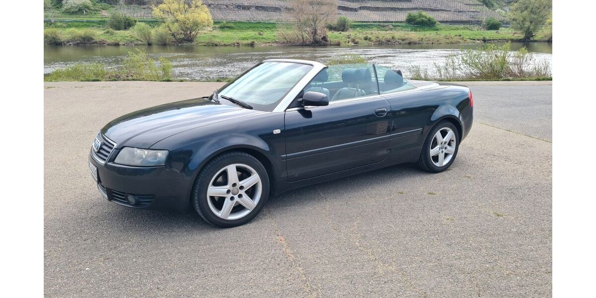 Audi A4 220.000 km 6.500 &euro; Daun 54550