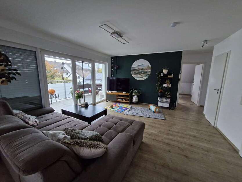 Wohnung zum Mieten in Wermelskirchen 950 € 90.9 m² 3 zimmer
