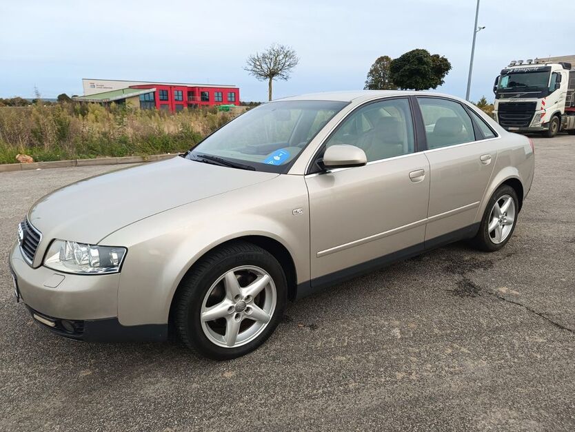 Audi A4 135.000 km 5.850 € Elsdorf 50189