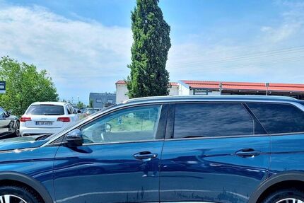Peugeot 5008 97.500 km 15.200 &euro; Berlin 13055