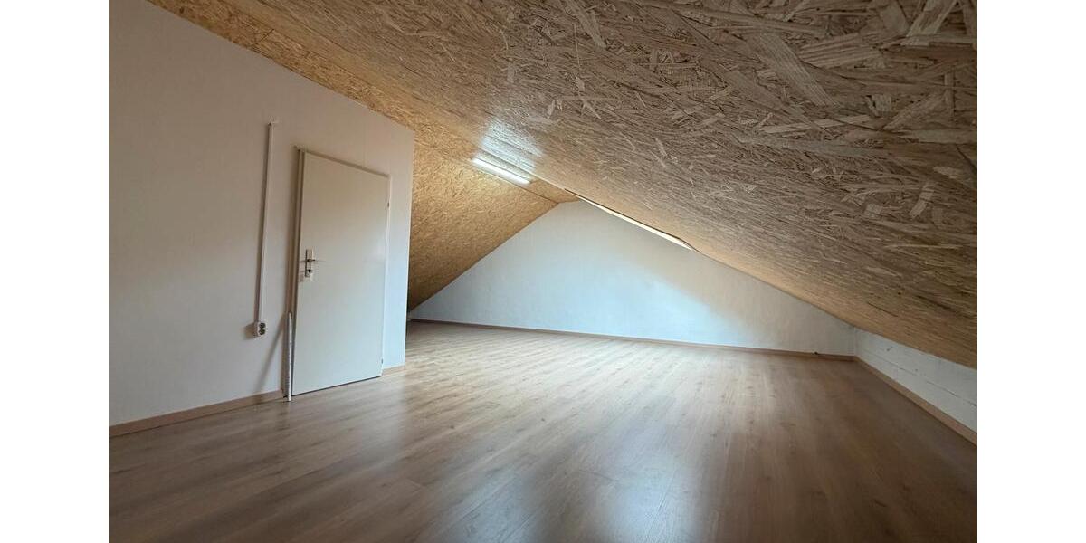 Reihenhaus Edenkoben - 5 Zimmer, 105 m&sup2;, 1.300&euro; | Angebot:26497286