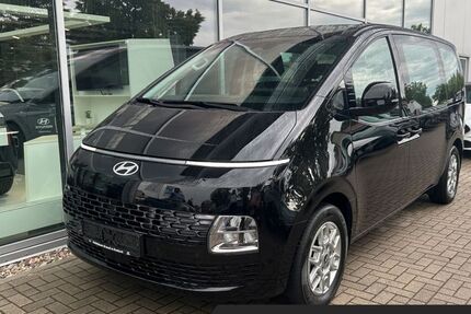 Hyundai STARIA 25.360 km 40.990 &euro; Rostock 18146