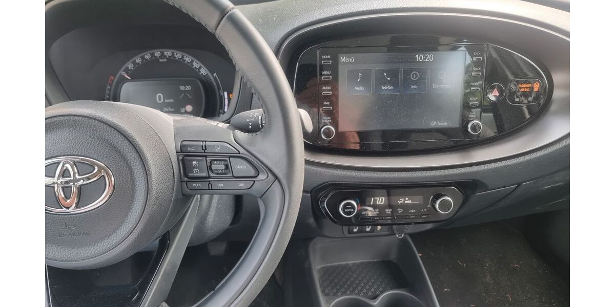 Toyota Aygo (X) 36.900 km 12.990 &euro; Berlin 12489