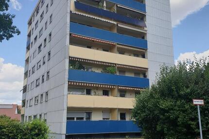 3-Zi Wohnung 1.OG mit Balkon u. Aufzug zimmer